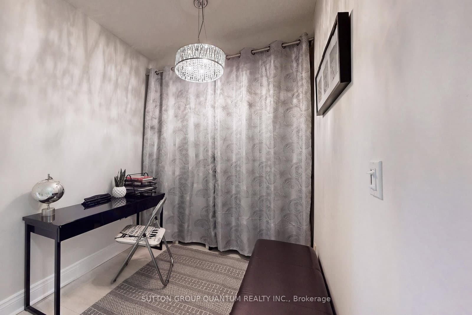 3939 Duke Of York Boulevard, Unit 701 thumbnail 23