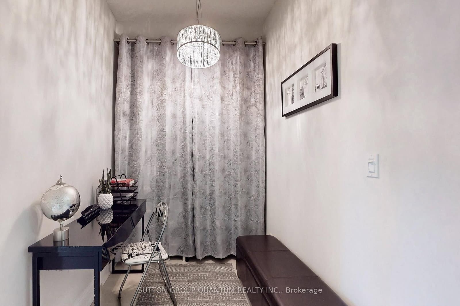 3939 Duke Of York Boulevard, Unit 701 thumbnail 24