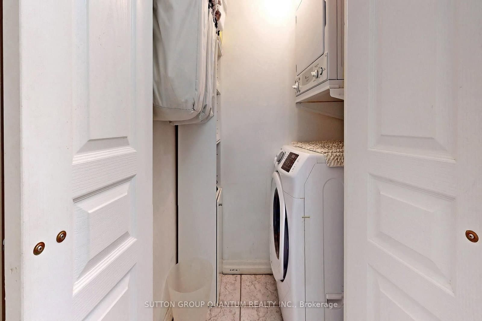 3939 Duke Of York Boulevard, Unit 701 thumbnail 26