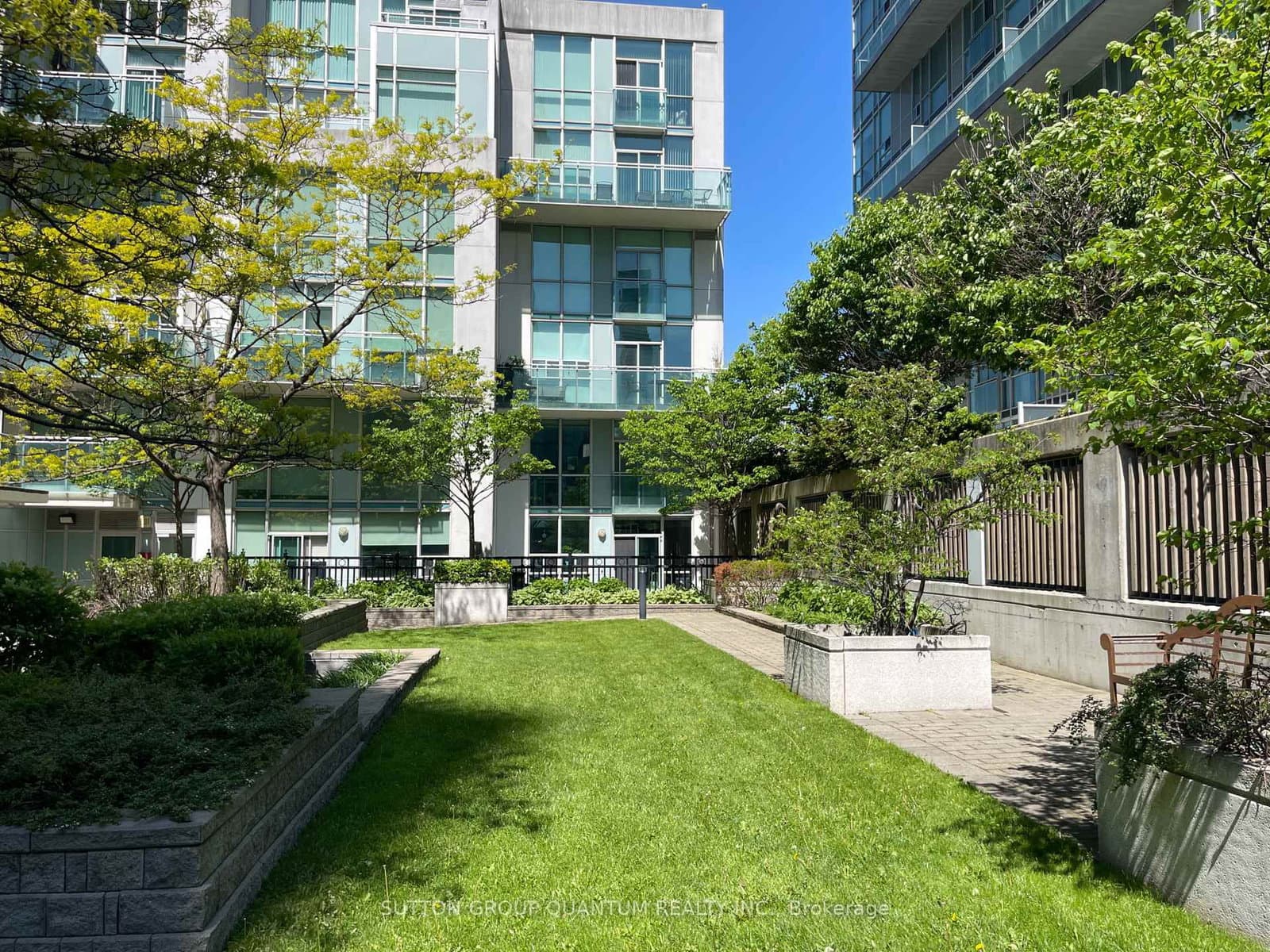 3939 Duke Of York Boulevard, Unit 701 thumbnail 42