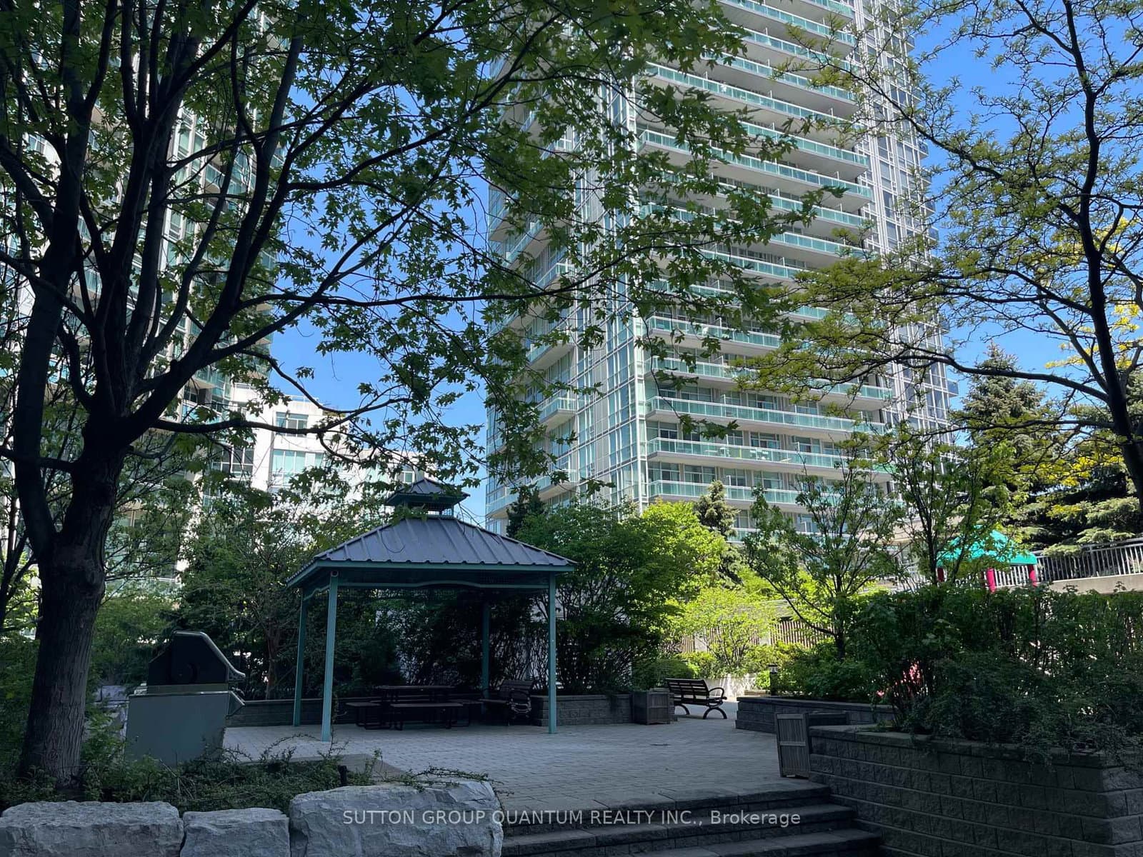 3939 Duke Of York Boulevard, Unit 701 thumbnail 45