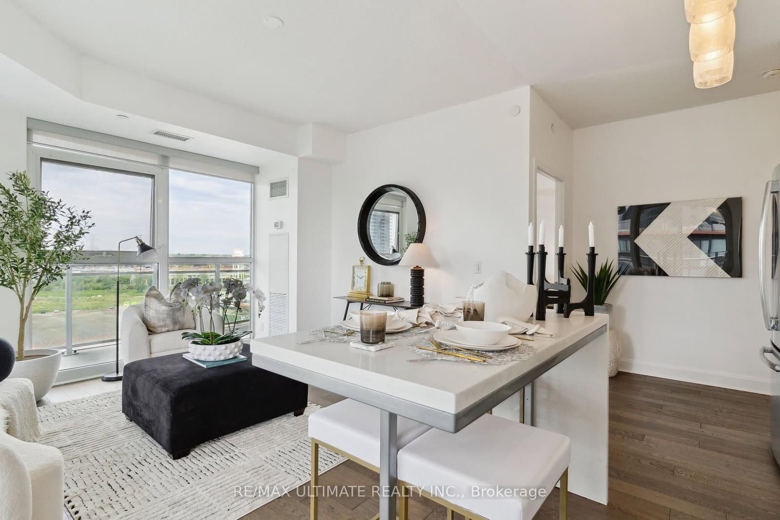 33 Shore Breeze Drive, Unit 1003 thumbnail 11