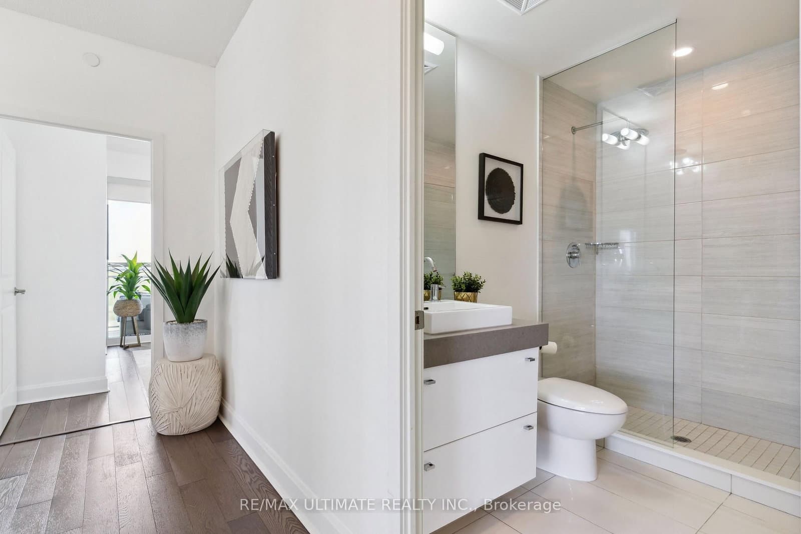 33 Shore Breeze Drive, Unit 1003 thumbnail 19