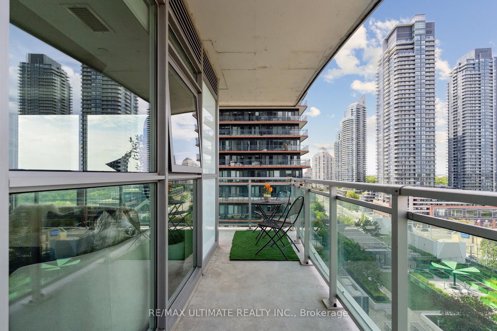 33 Shore Breeze Drive, Unit 1003 thumbnail 23