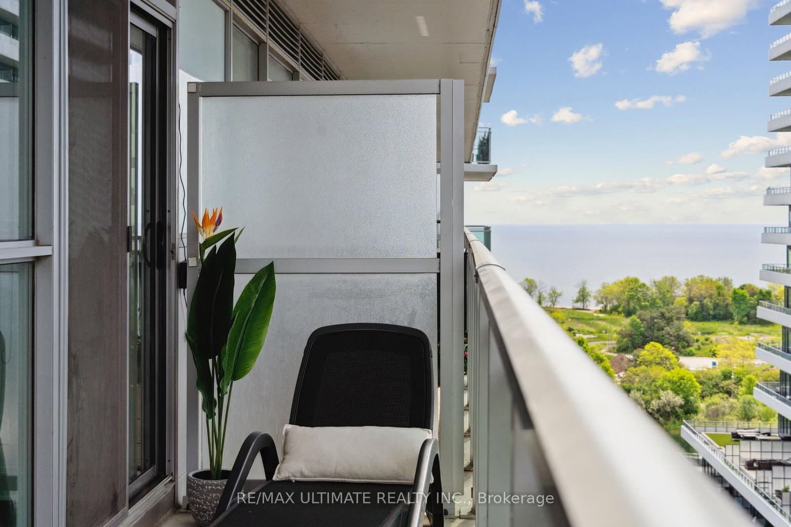 33 Shore Breeze Drive, Unit 1003 thumbnail 26