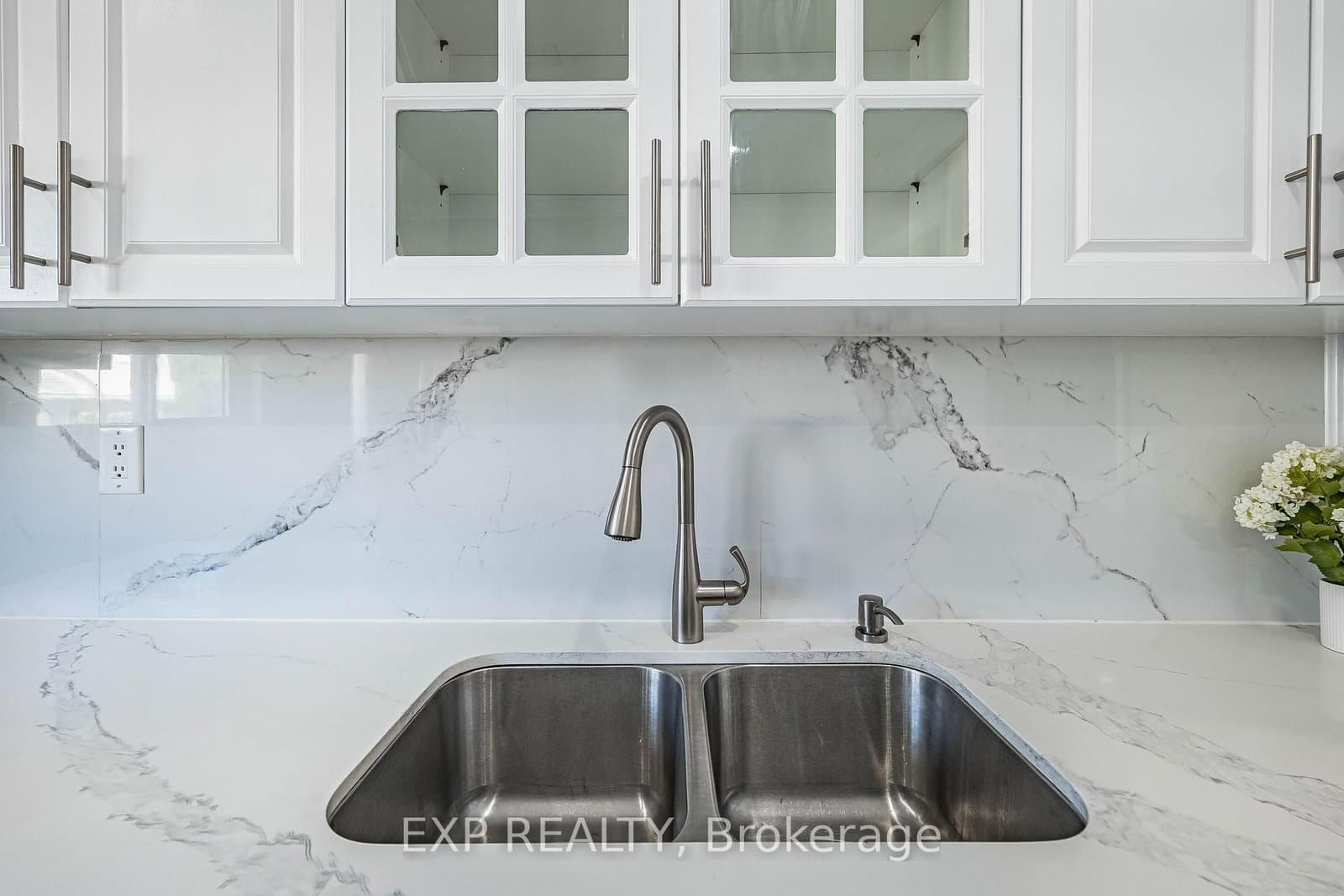 400 Mississauga Valley Boulevard, Unit 38 thumbnail 16