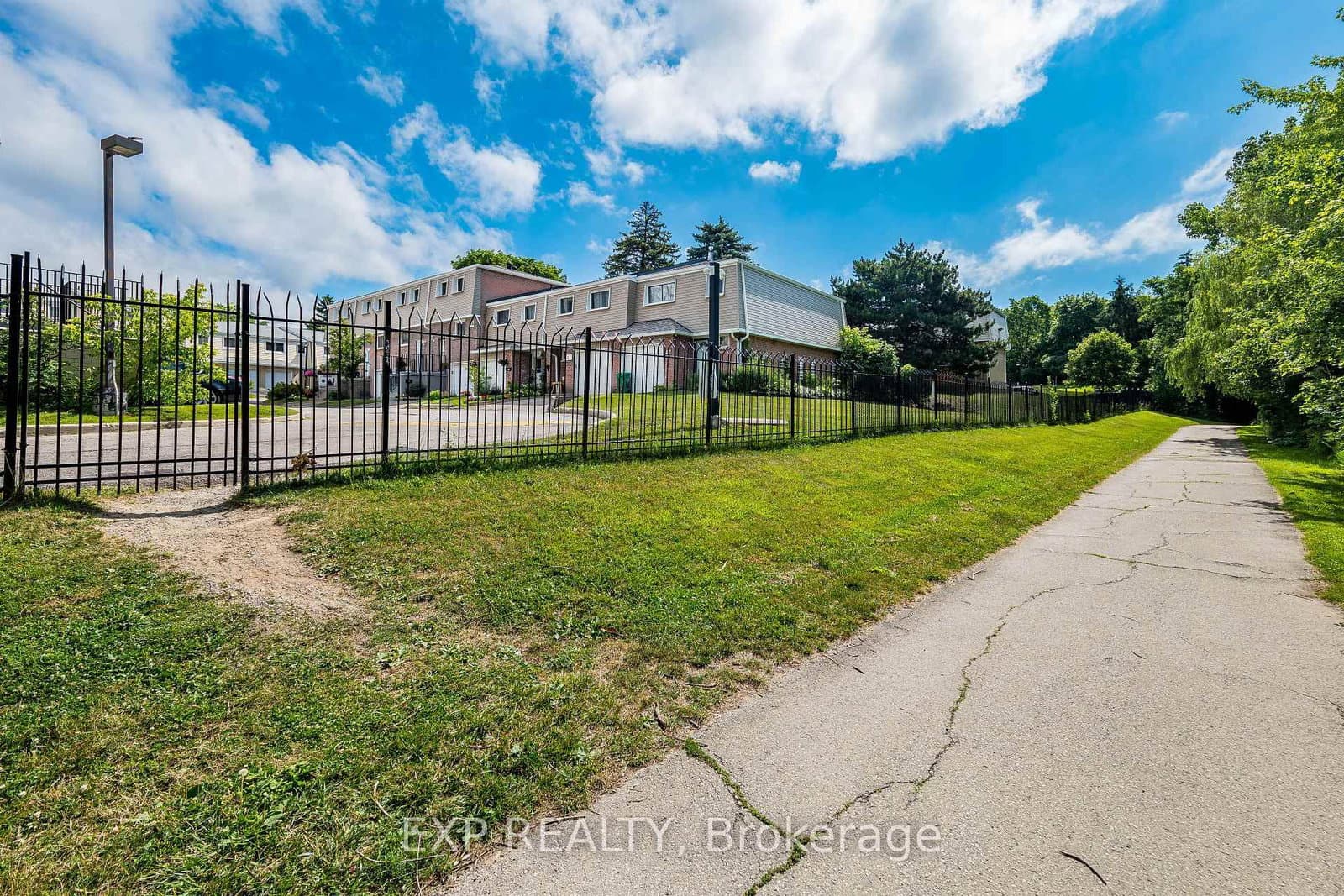400 Mississauga Valley Boulevard, Unit 38 thumbnail 42