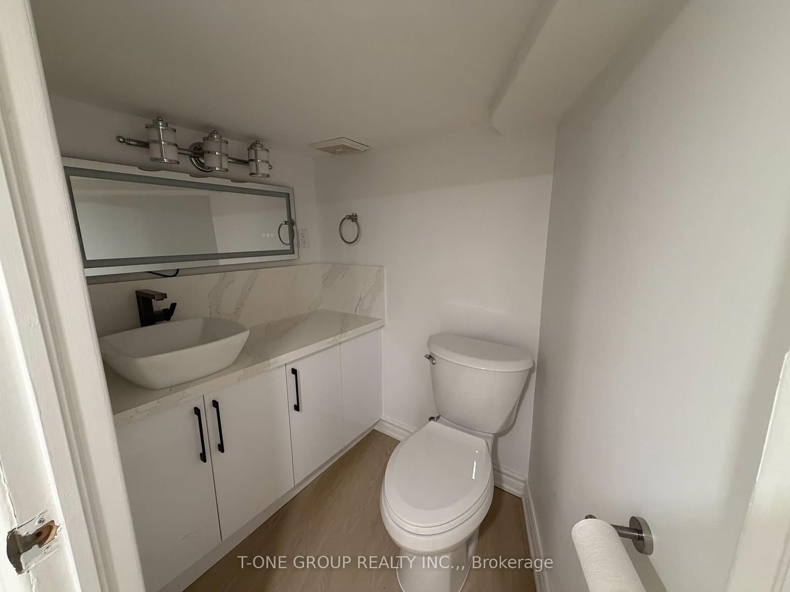 3287 Dundas Street W thumbnail 8