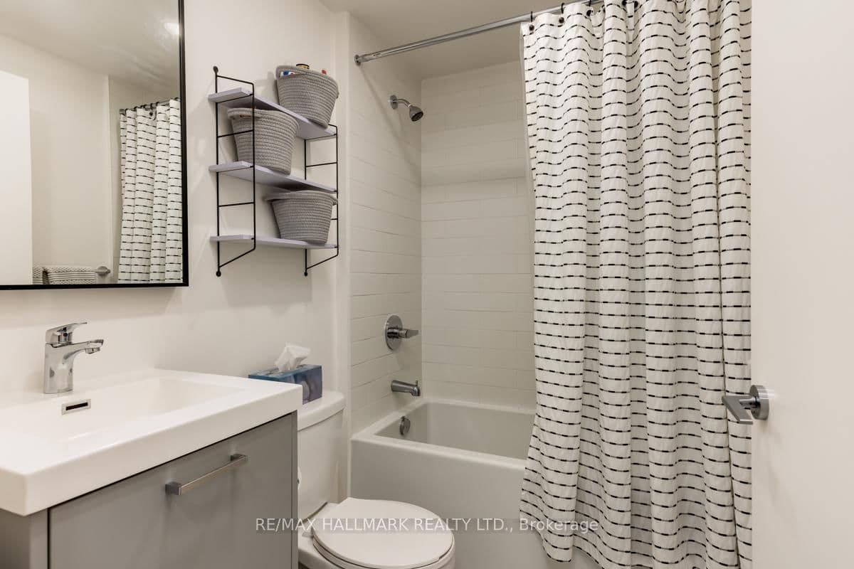 385 Osler Street, Unit 306 thumbnail 14