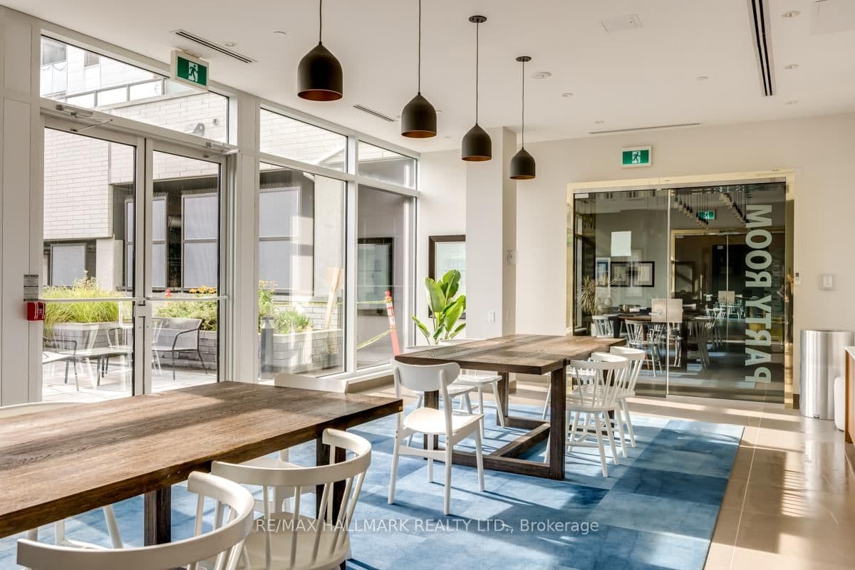 385 Osler Street, Unit 306 thumbnail 26