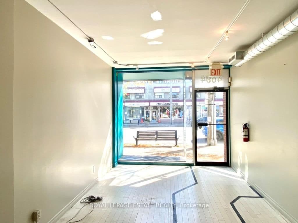 4894-4896 Dundas Street W, Unit 2-3 thumbnail 2