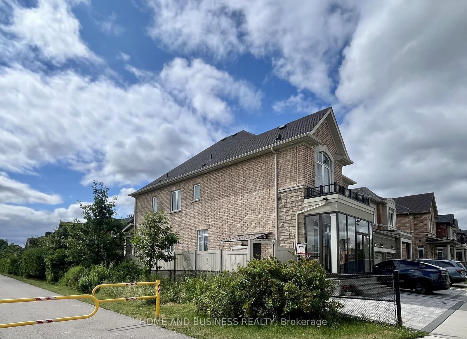 152 MARVIN Avenue thumbnail 2