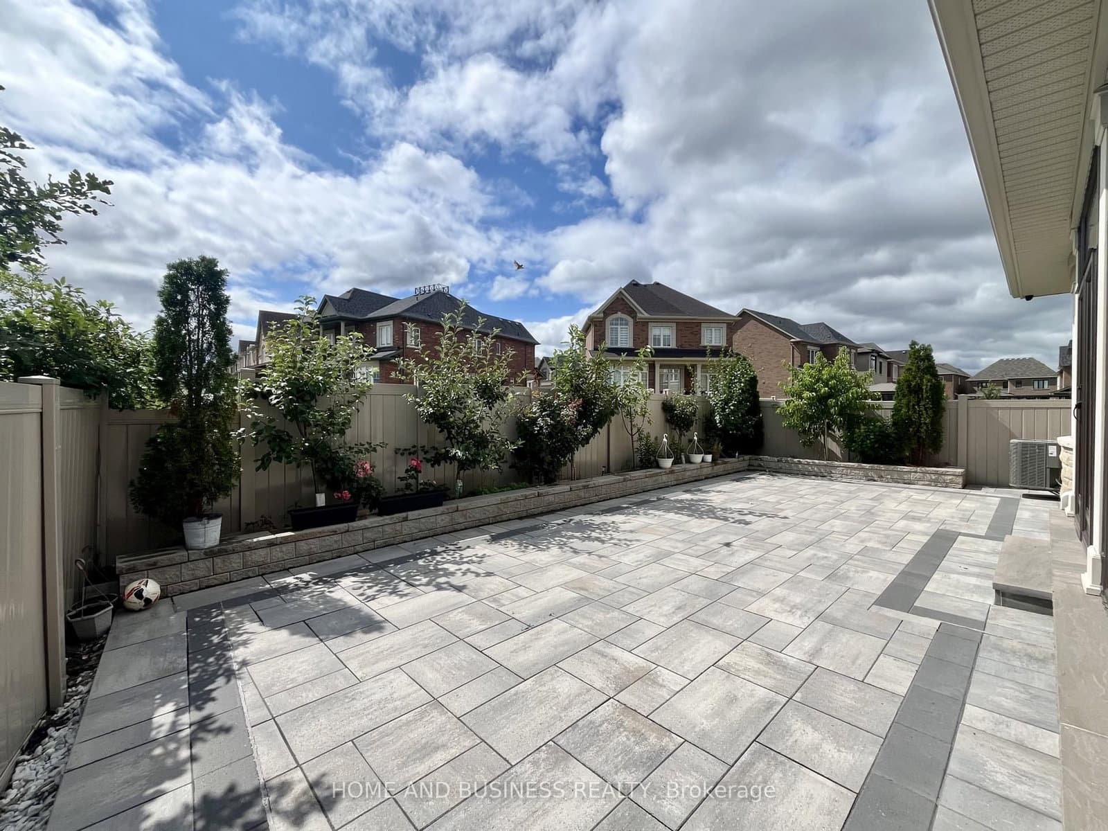152 MARVIN Avenue thumbnail 50