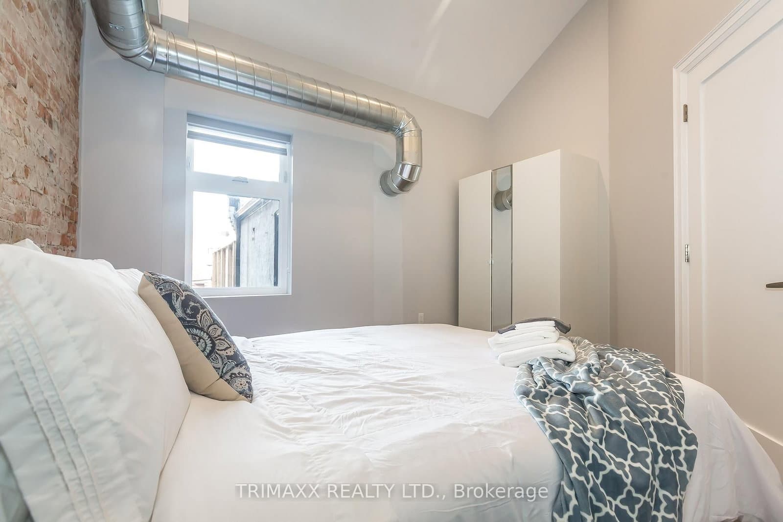 1220 King Street W, Unit #A thumbnail 20