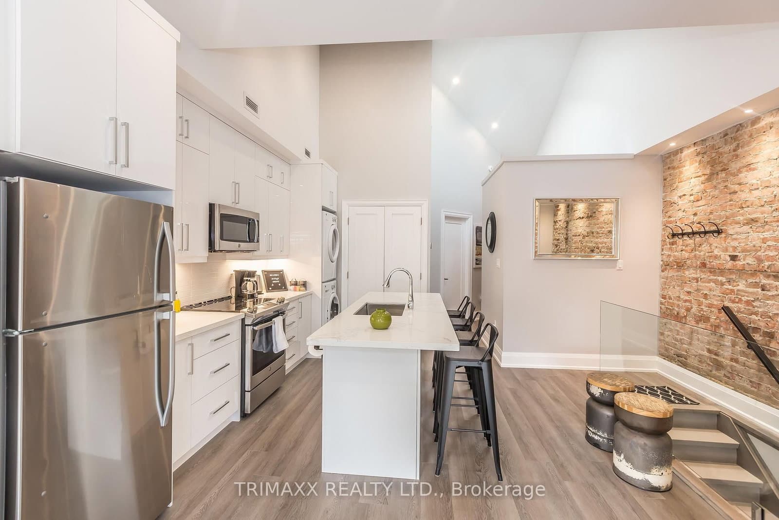 1220 King Street W, Unit #A thumbnail 4