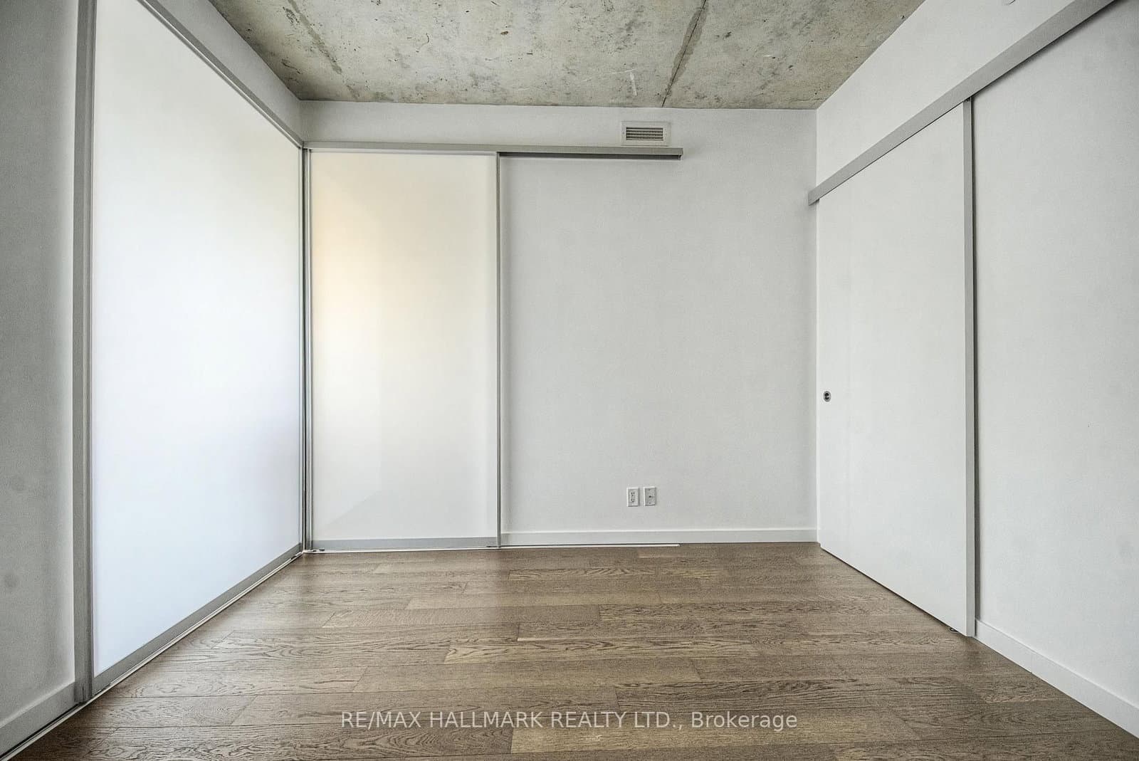383 Sorauren Avenue, Unit 609 thumbnail 13