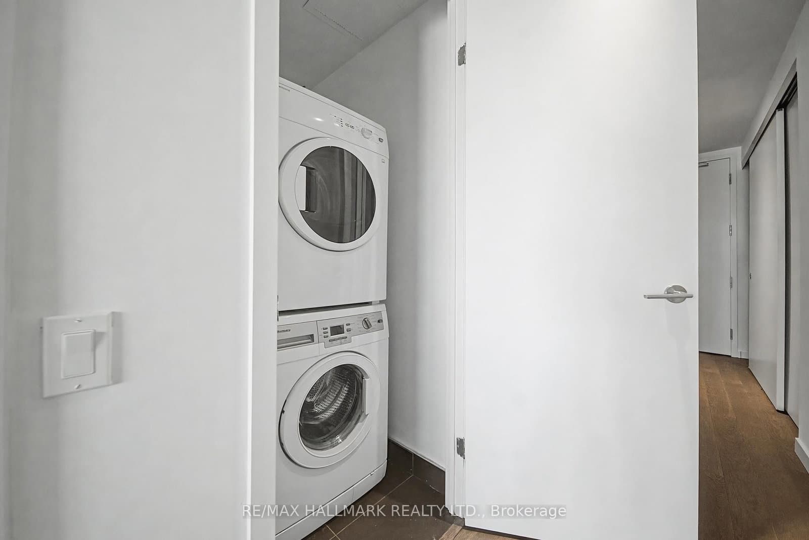 383 Sorauren Avenue, Unit 609 thumbnail 17