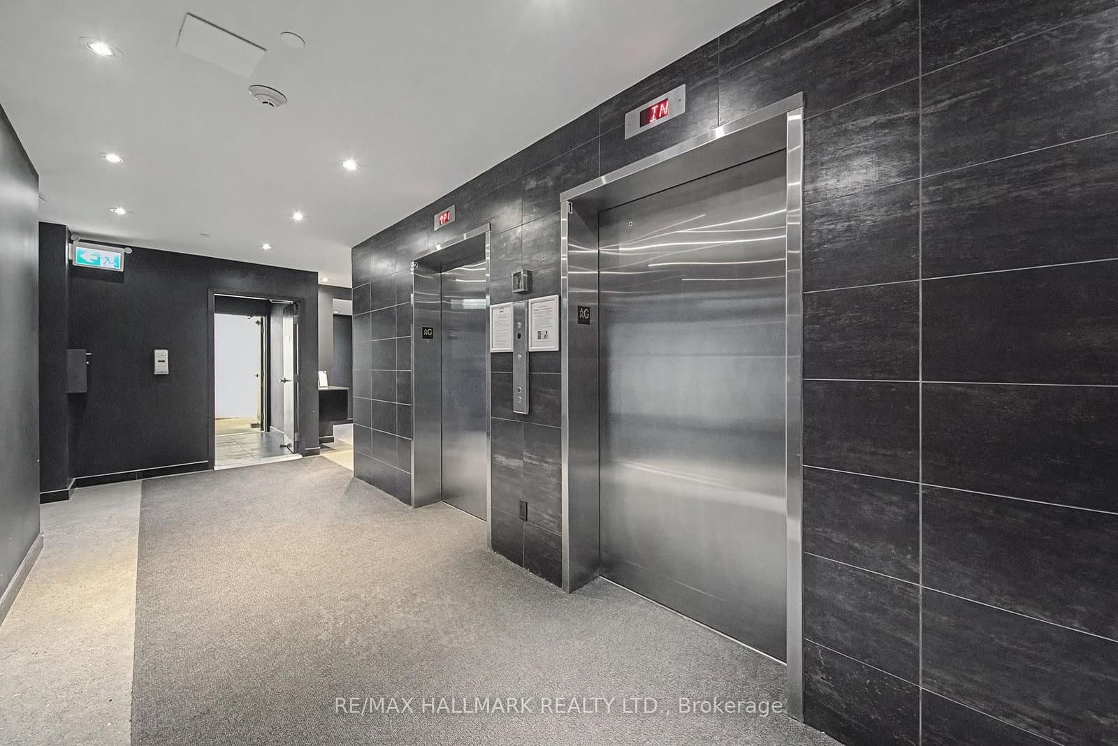383 Sorauren Avenue, Unit 609 thumbnail 27