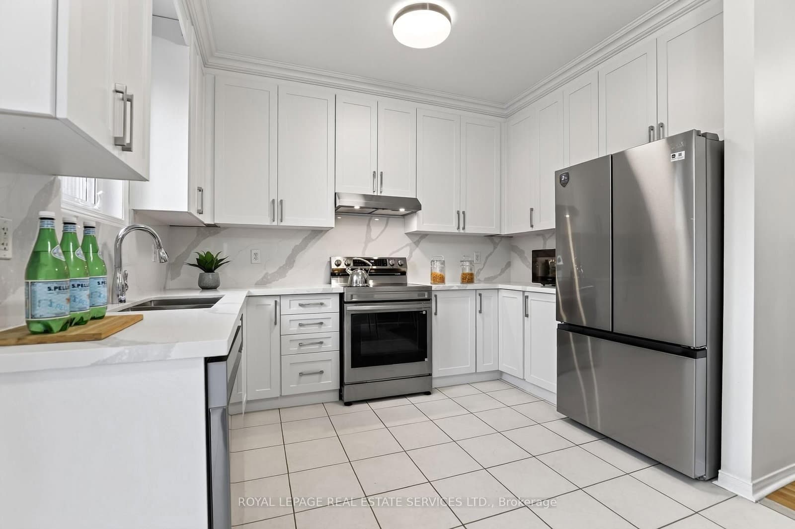 2307 Stone Glen Crescent thumbnail 13