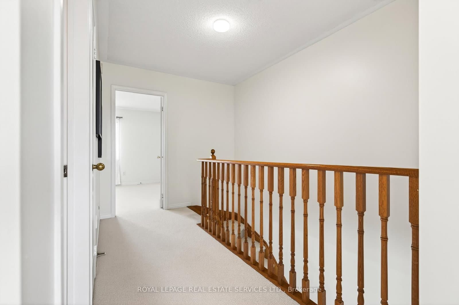 2307 Stone Glen Crescent thumbnail 14