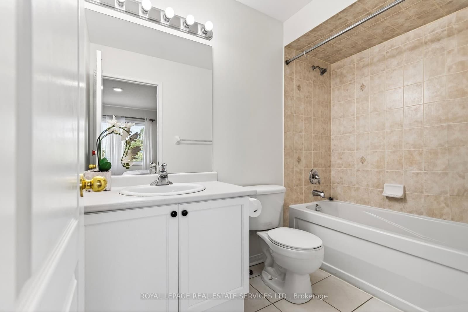 2307 Stone Glen Crescent thumbnail 18