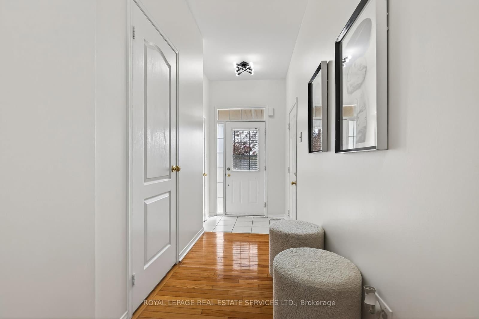 2307 Stone Glen Crescent thumbnail 2