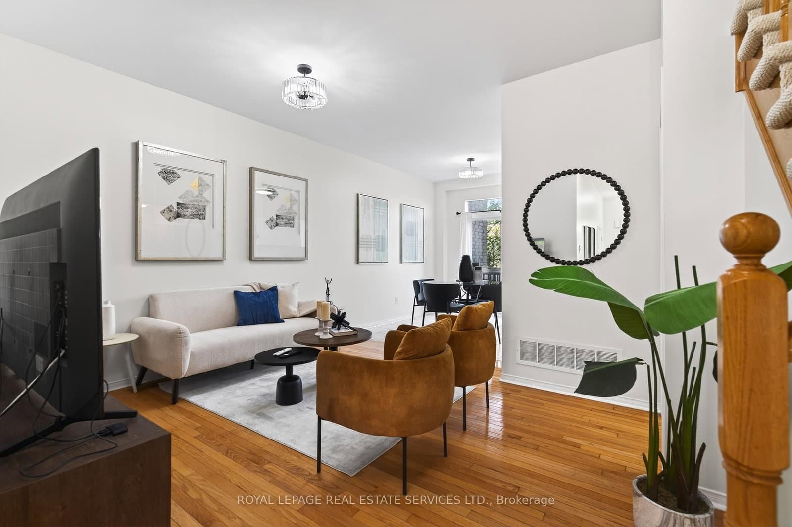2307 Stone Glen Crescent thumbnail 6