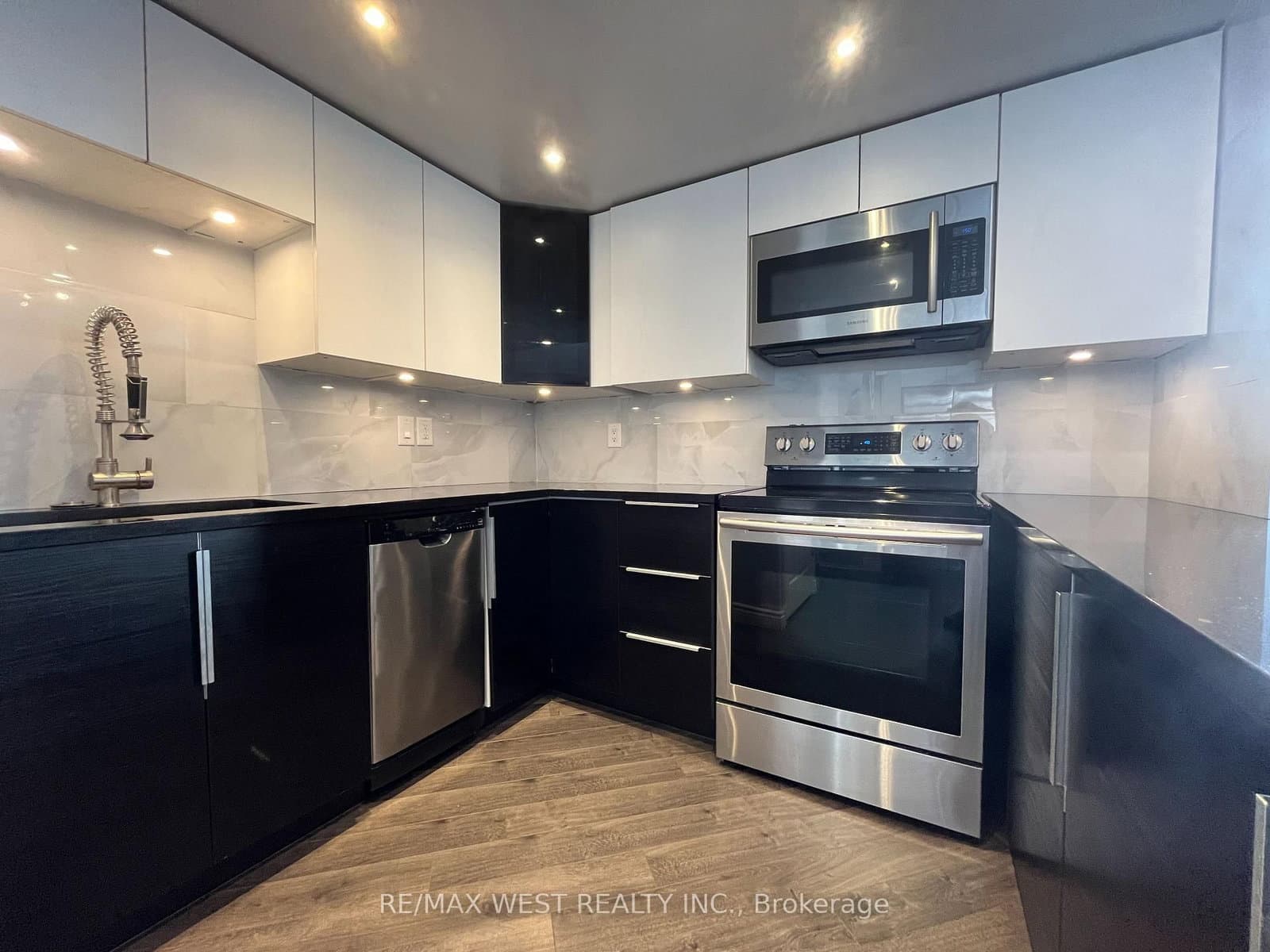 300 Webb Drive, Unit 1007 thumbnail 2
