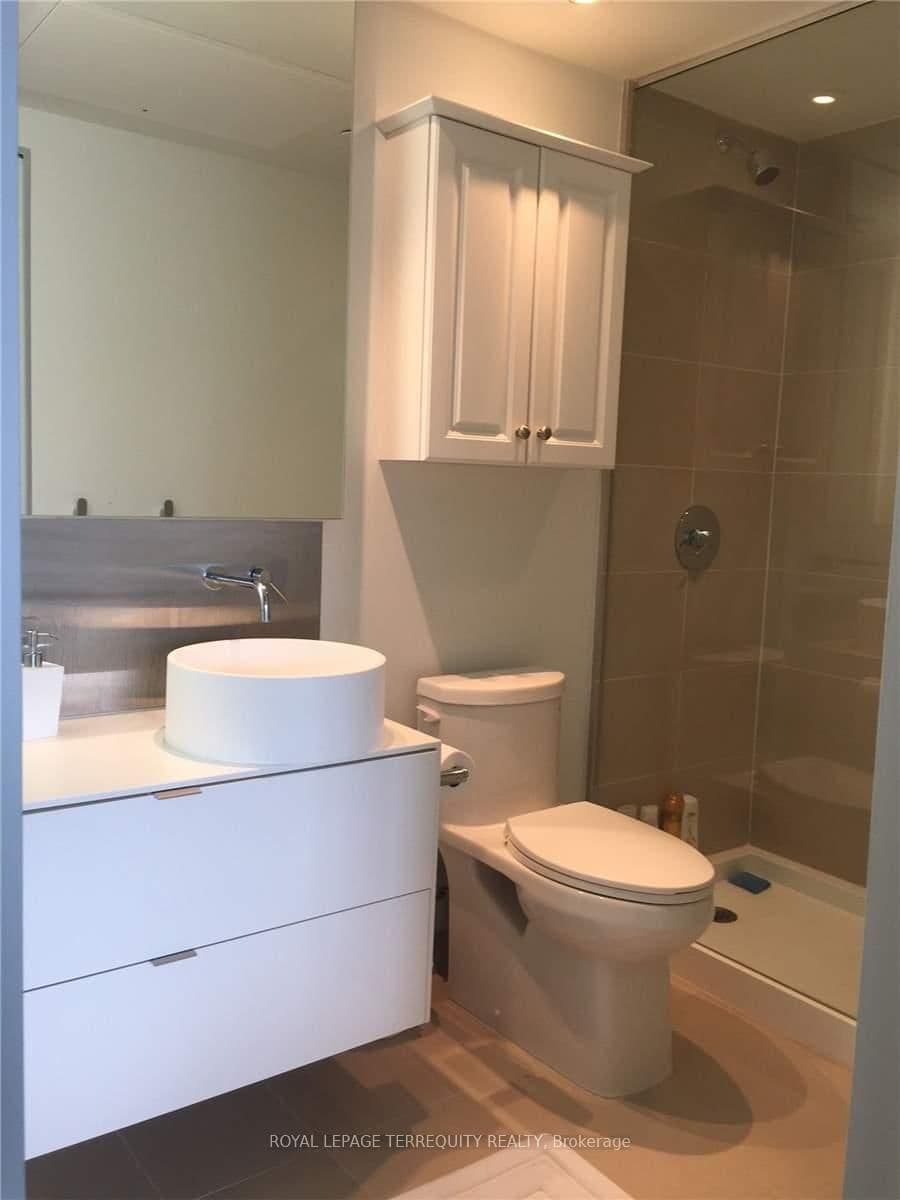 383 Sorauren Avenue, Unit 413 thumbnail 10