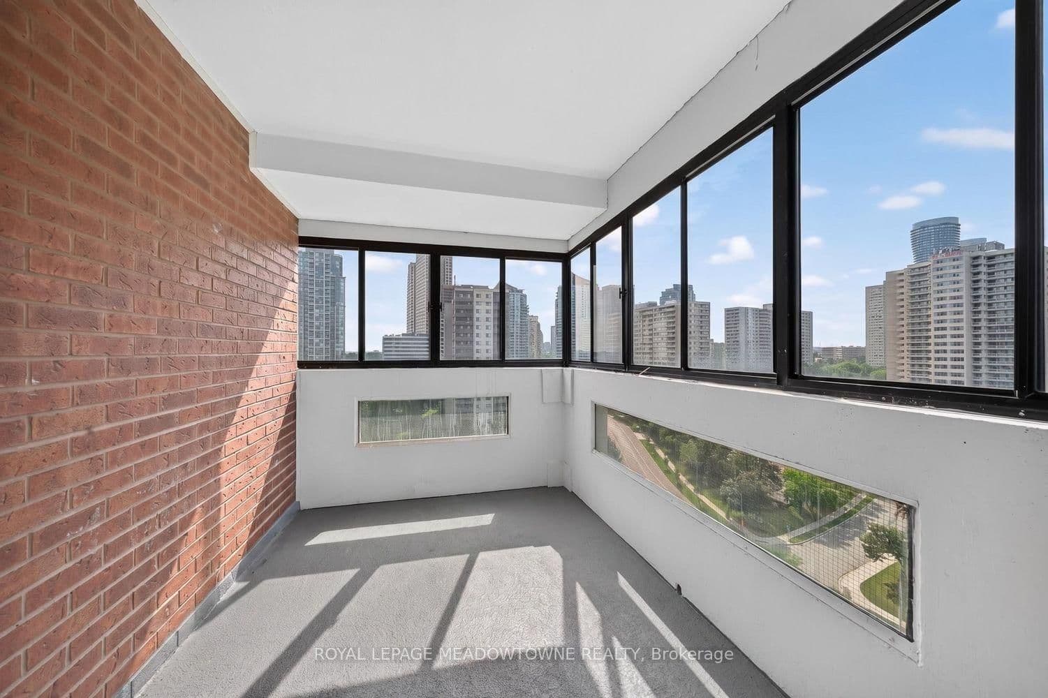 1580 Mississauga Valley Boulevard, Unit 1501 thumbnail 35