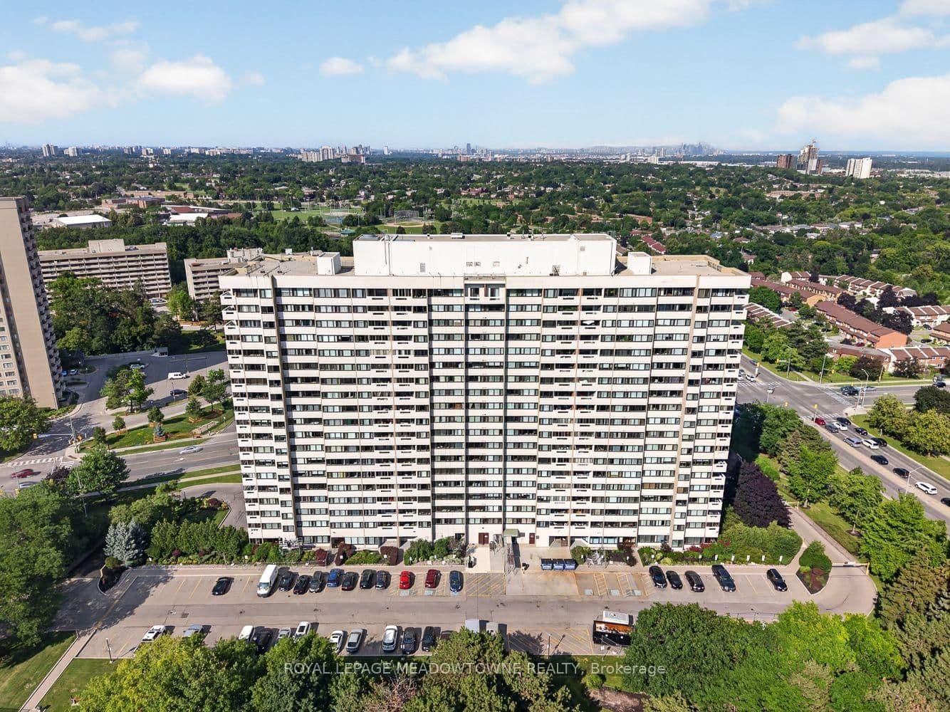1580 Mississauga Valley Boulevard, Unit 1501 thumbnail 6