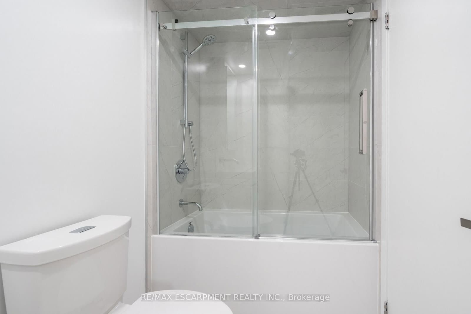 370 Martha Street, Unit 309 thumbnail 24