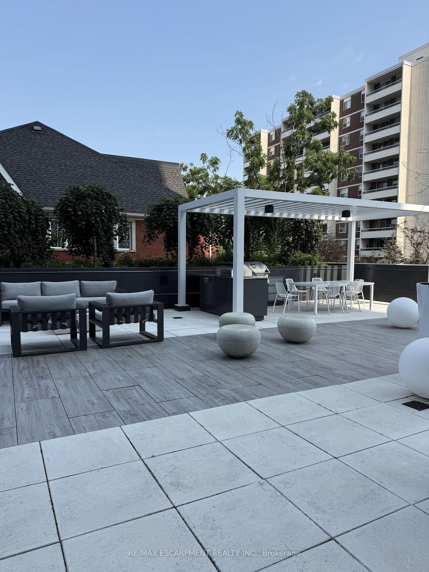 370 Martha Street, Unit 309 thumbnail 37