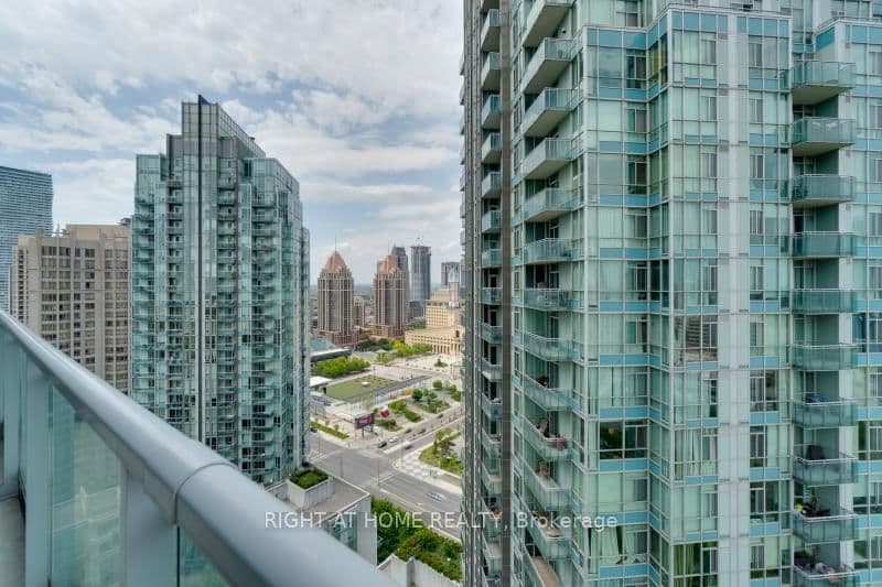 223 Webb Drive, Unit 2702 thumbnail 20