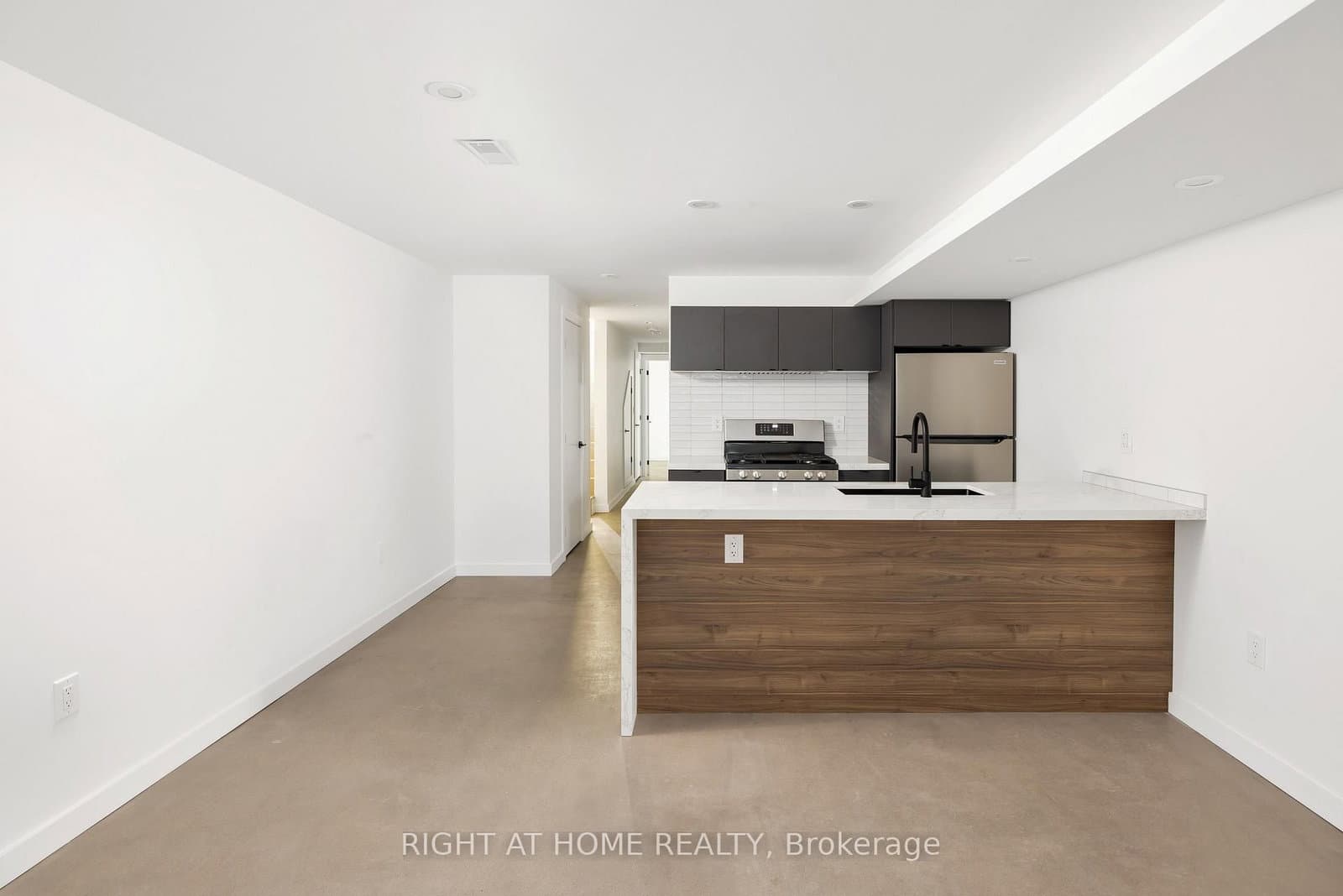 86 Lansdowne Avenue, Unit Unit #4 thumbnail 4