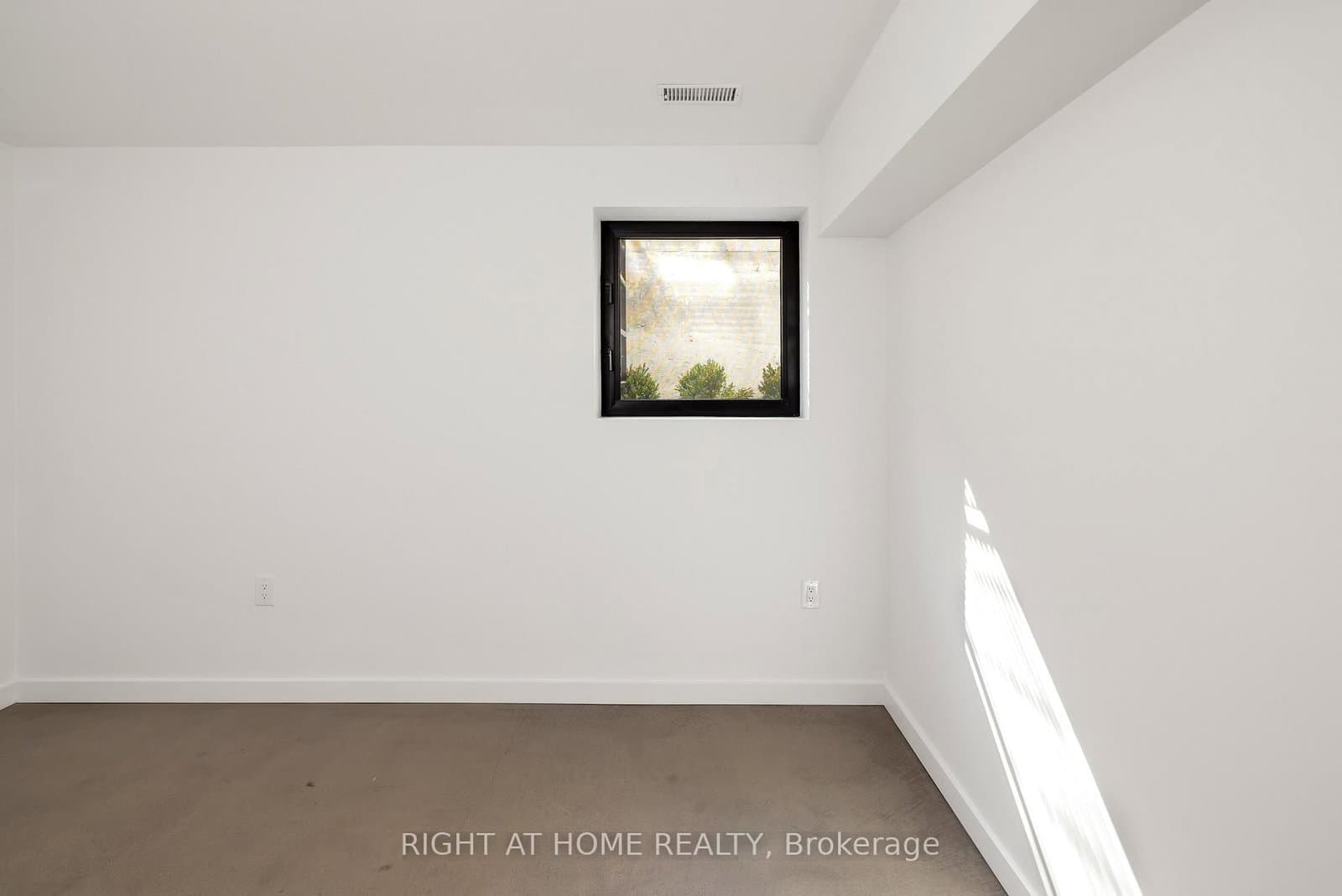 86 Lansdowne Avenue, Unit Unit #4 thumbnail 8