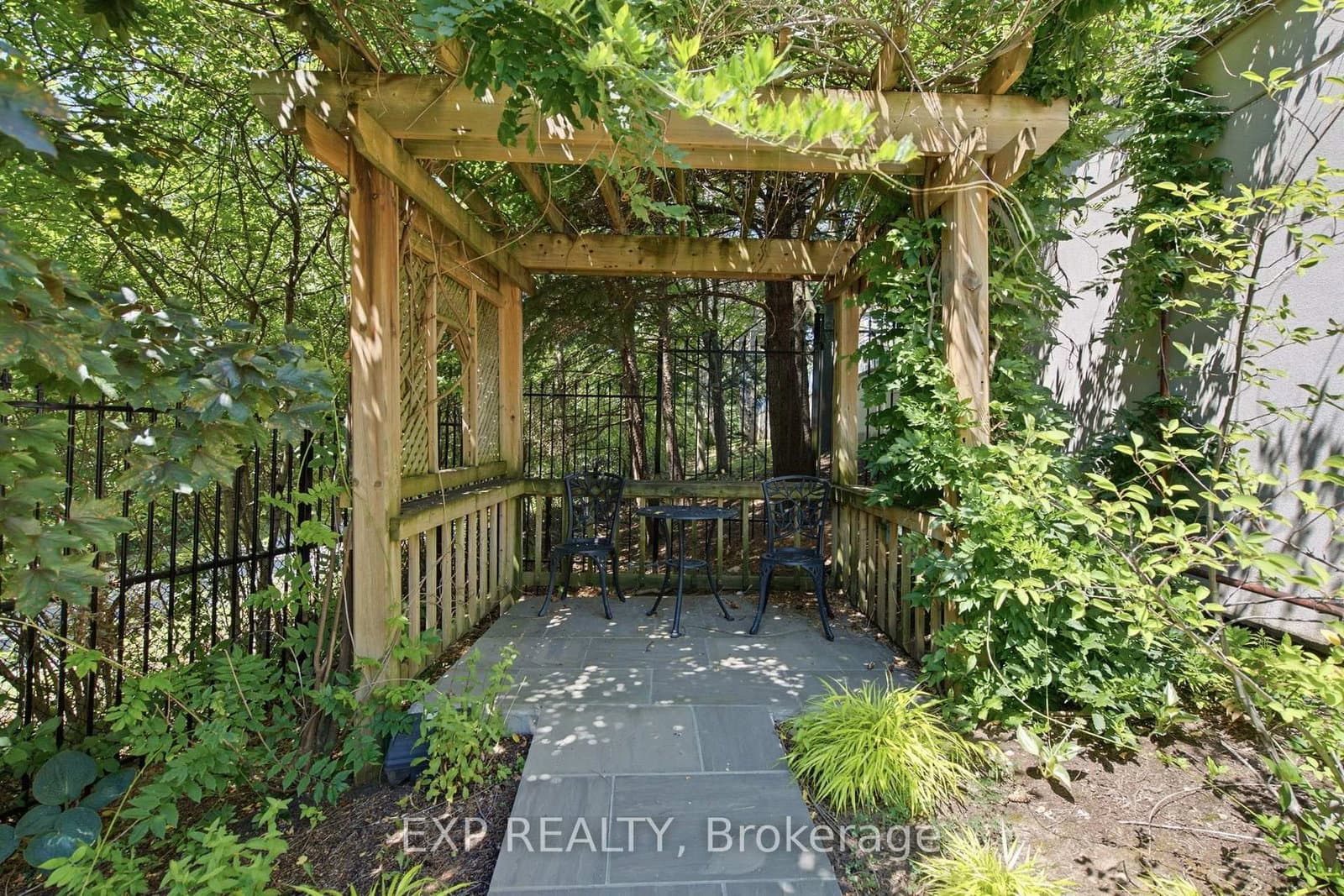 1903 Pilgrims Way, Unit 302 thumbnail 18