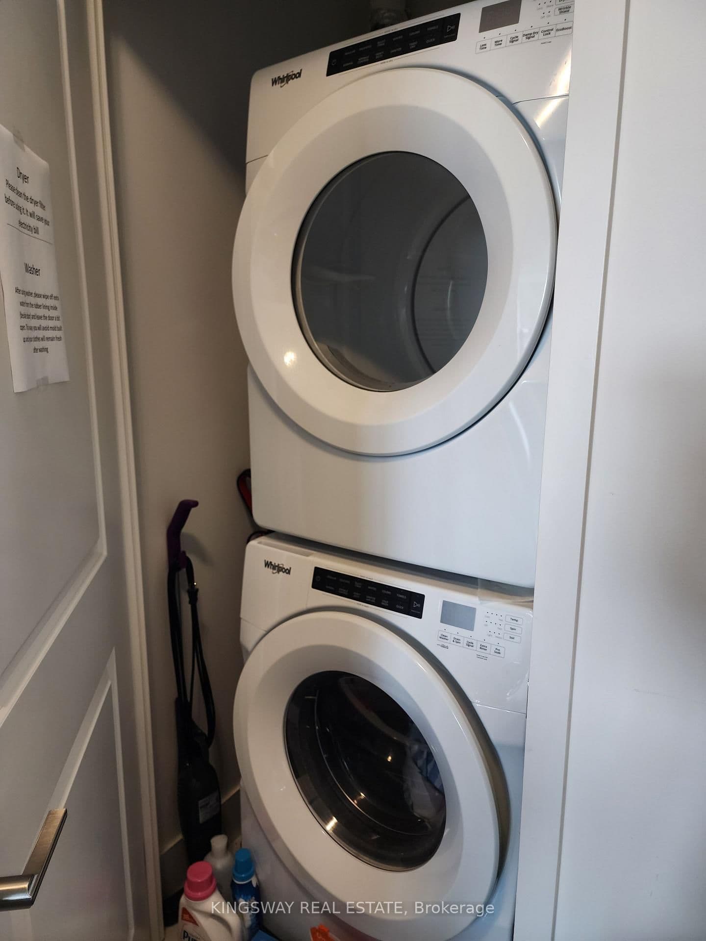 202 Burnhamthorpe Road E, Unit 1207W thumbnail 18