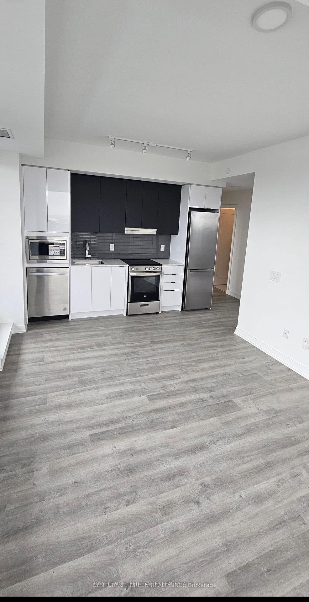 5105 Hurontario Street, Unit 529 thumbnail 13