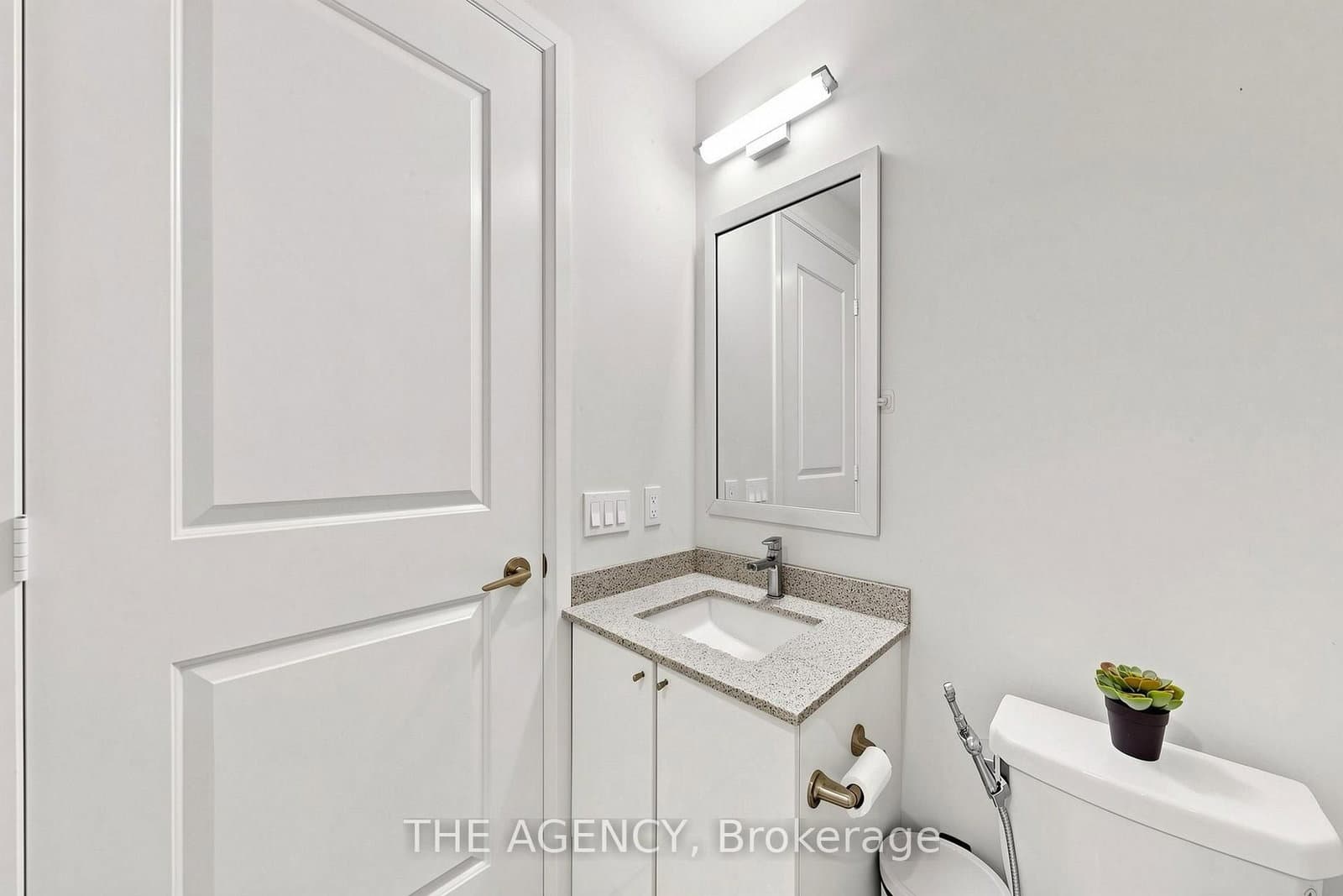 65 Watergarden Drive, Unit 1404 thumbnail 27