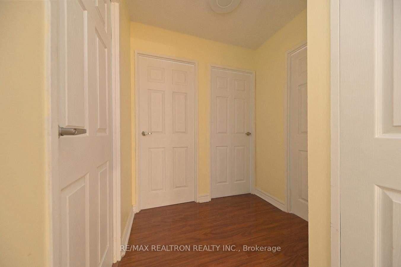 21 Knightsbridge Road, Unit 1201 thumbnail 16