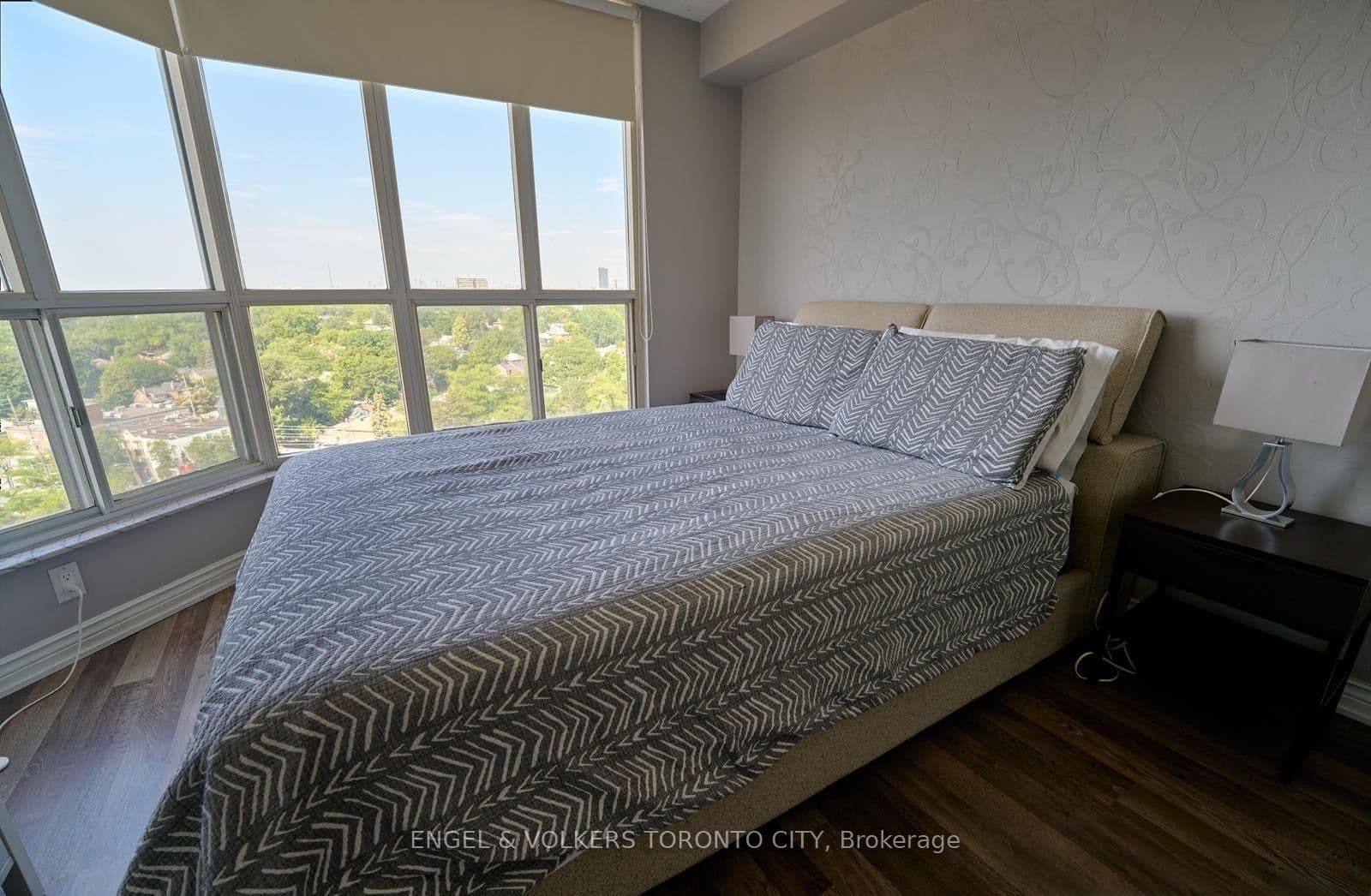 2285 Lake Shore Boulevard W, Unit 1204 thumbnail 11