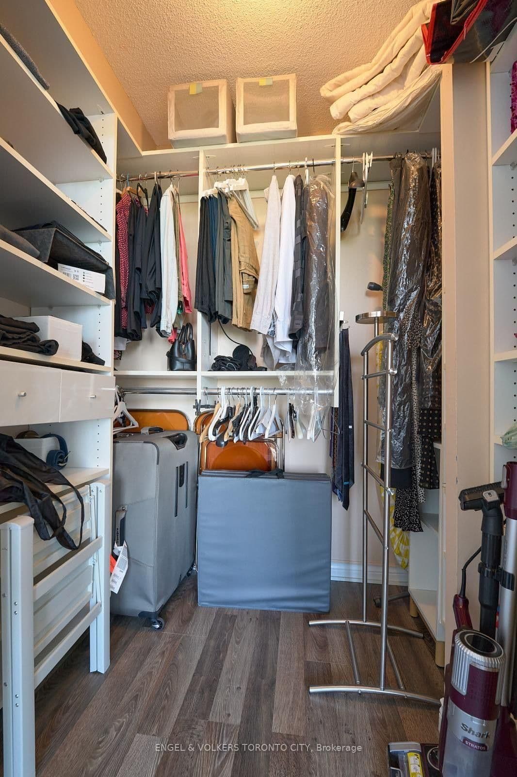 2285 Lake Shore Boulevard W, Unit 1204 thumbnail 12
