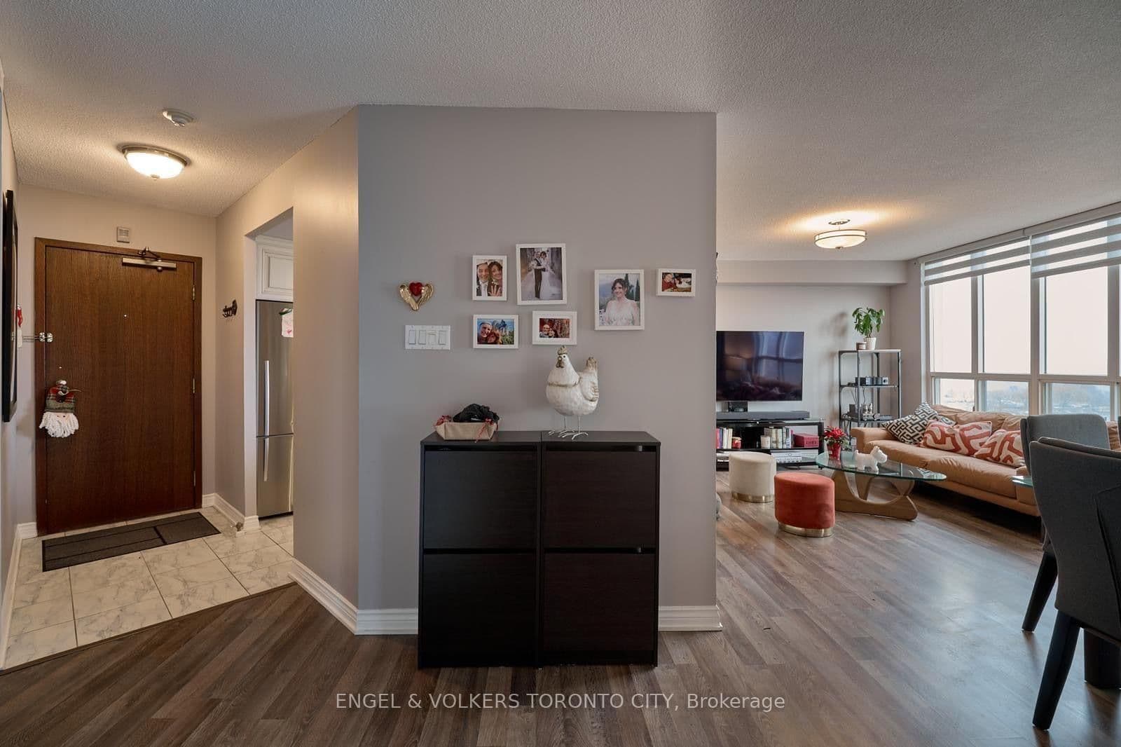 2285 Lake Shore Boulevard W, Unit 1204 thumbnail 19