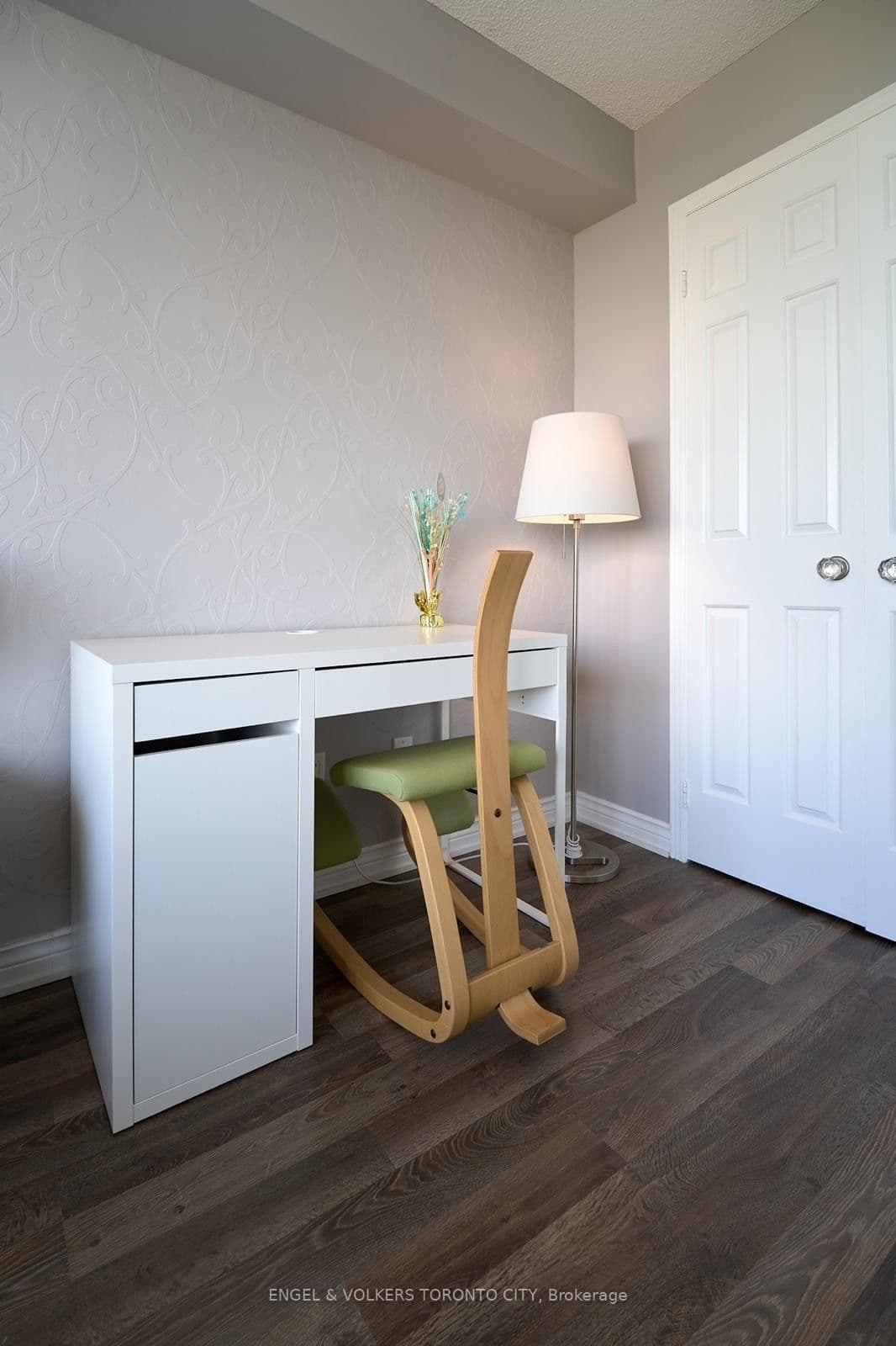 2285 Lake Shore Boulevard W, Unit 1204 thumbnail 20
