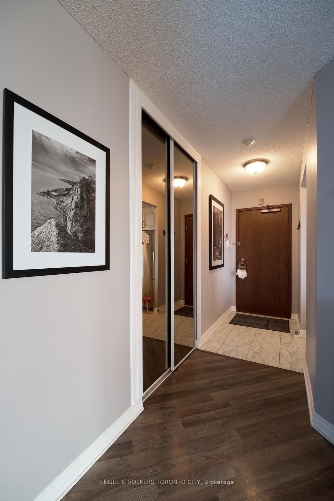2285 Lake Shore Boulevard W, Unit 1204 thumbnail 25
