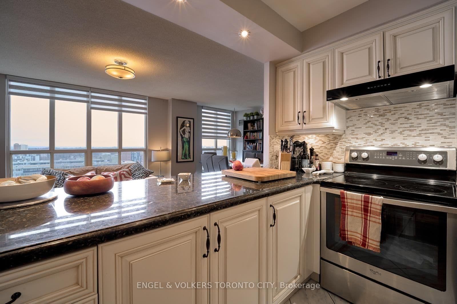 2285 Lake Shore Boulevard W, Unit 1204 thumbnail 29