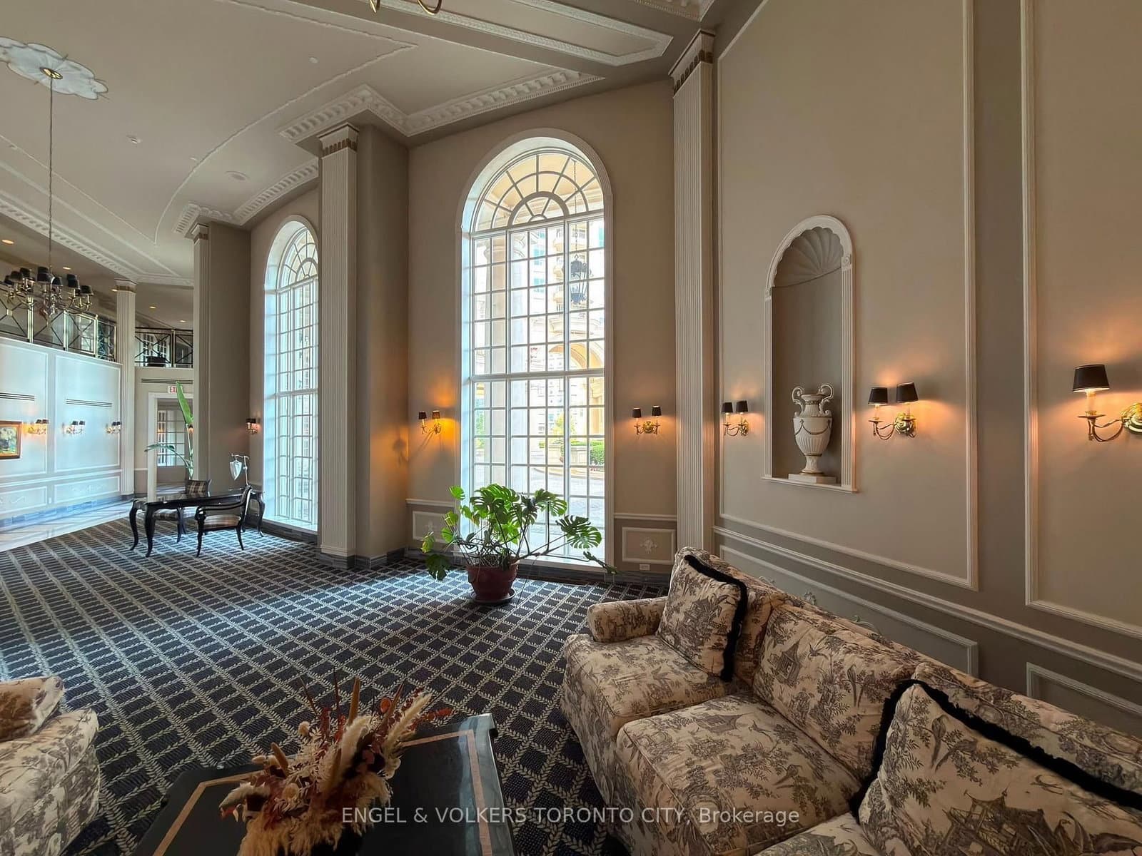 2285 Lake Shore Boulevard W, Unit 1204 thumbnail 4