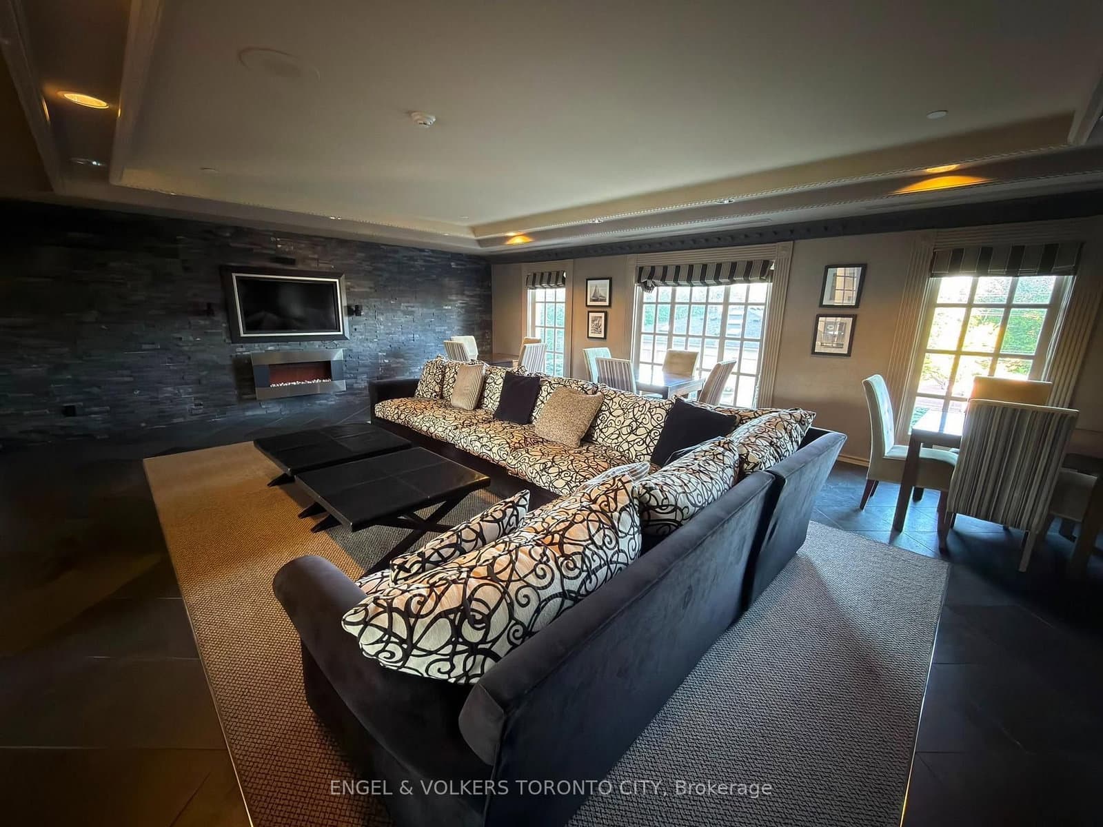 2285 Lake Shore Boulevard W, Unit 1204 thumbnail 6