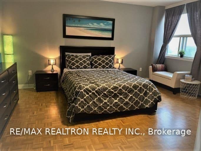 155 Marlee Avenue, Unit 1201 thumbnail 10